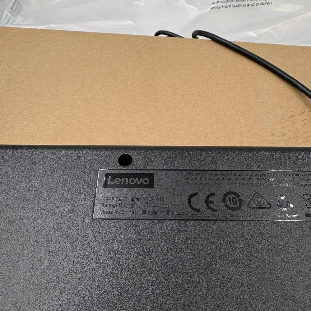 Lenovo Traditional USB Keyboard Black Wired Full Size 104-Key PC Desktop Windows